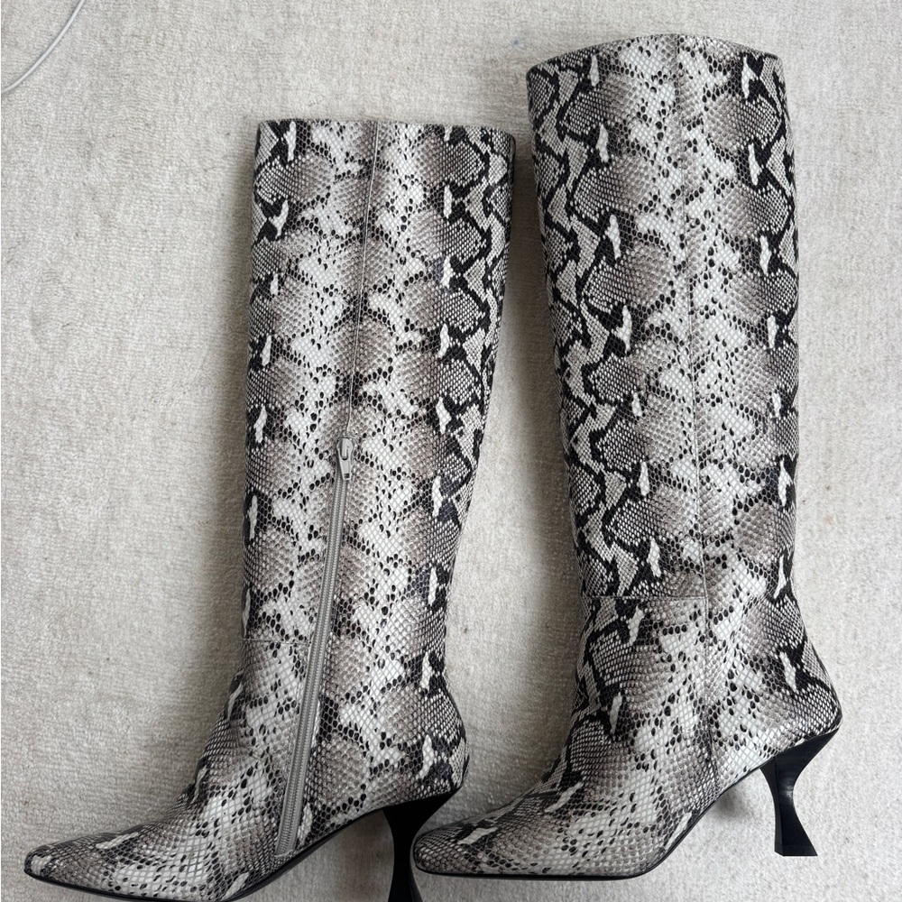 Snakeskin Pattern Knee-High Boots